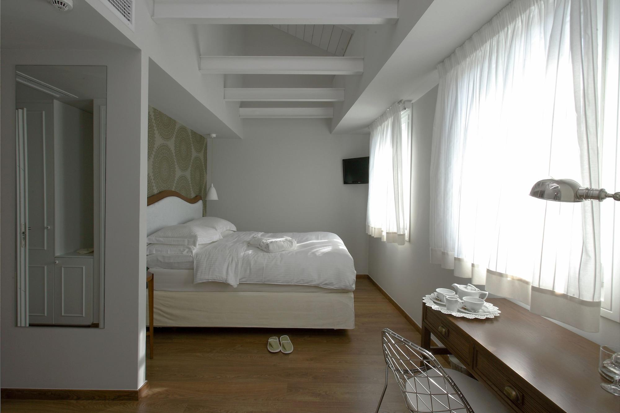Hotel Metropolis Яніна Екстер'єр фото